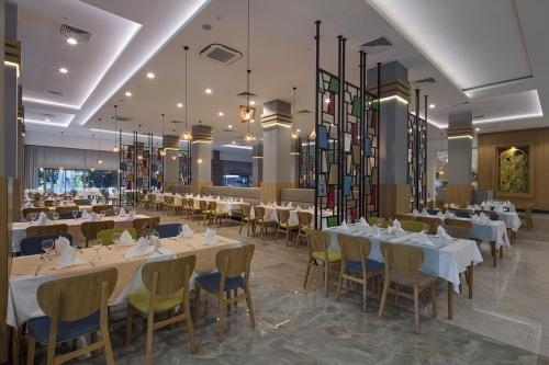 Vacanta de 7 nopti in Antalya - Hotel Dosinia Luxury Resort