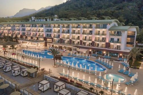 Vacanta de 7 nopti in Antalya - Hotel Grand Park Kemer 5*