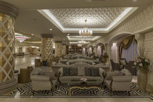 Vacanta de 7 nopti in Antalya - Hotel Royal Alhambra Palace 5*