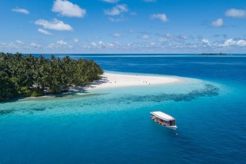Vacanta exotica in Maldive - Fihalhohi Island Resort 4*